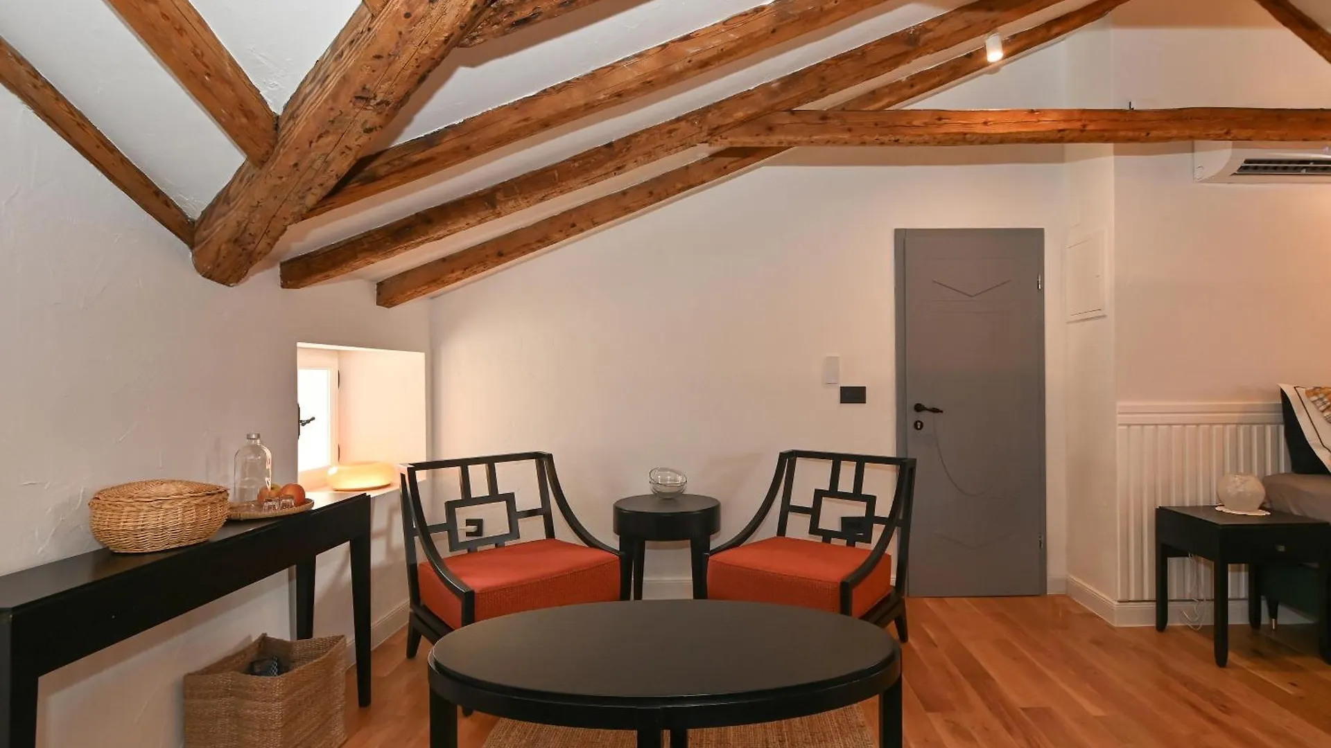 Milin Dom Apartment Hotel Split Aparthotel